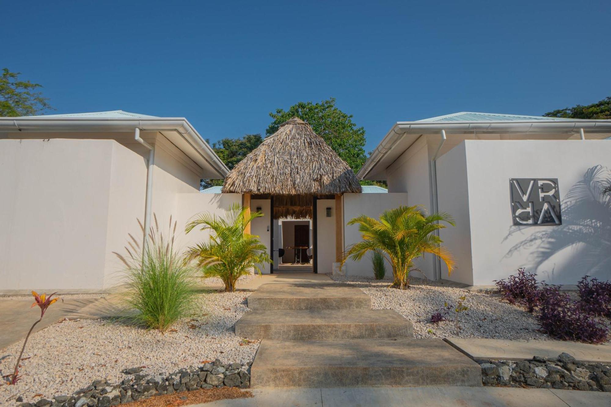 Villas Vr Beachwalk Avellanas ปลายา อาเบญานา ภายนอก รูปภาพ