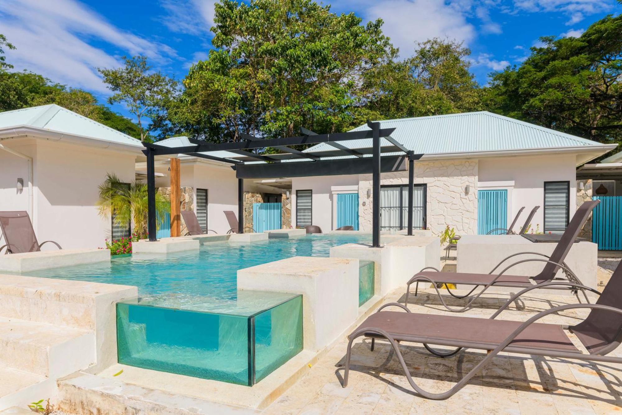 Villas Vr Beachwalk Avellanas ปลายา อาเบญานา ภายนอก รูปภาพ